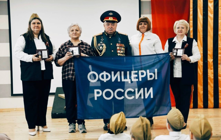 В гимназии состоялся традиционный фестиваль «Песни Великого Подвига».